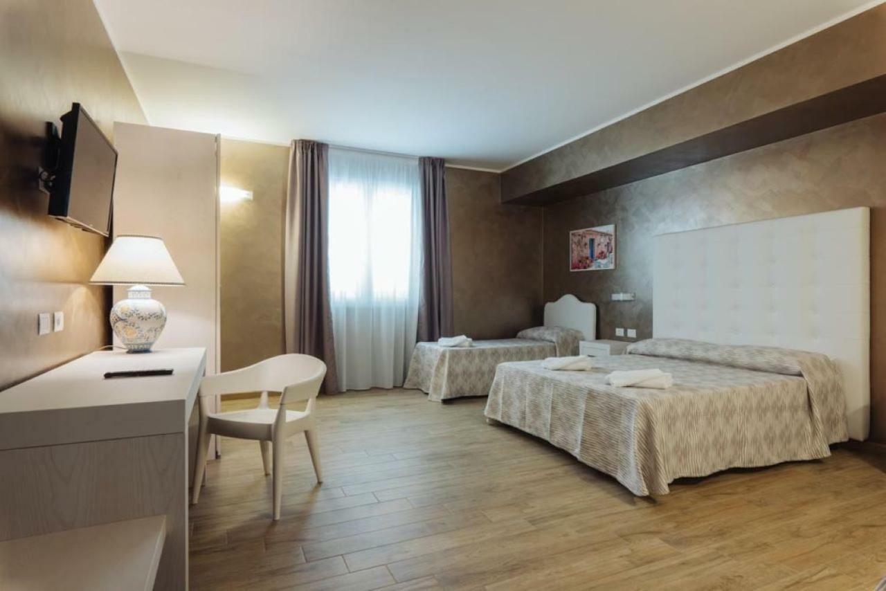 Le Vele Di Balestrate Hotel Eksteriør billede