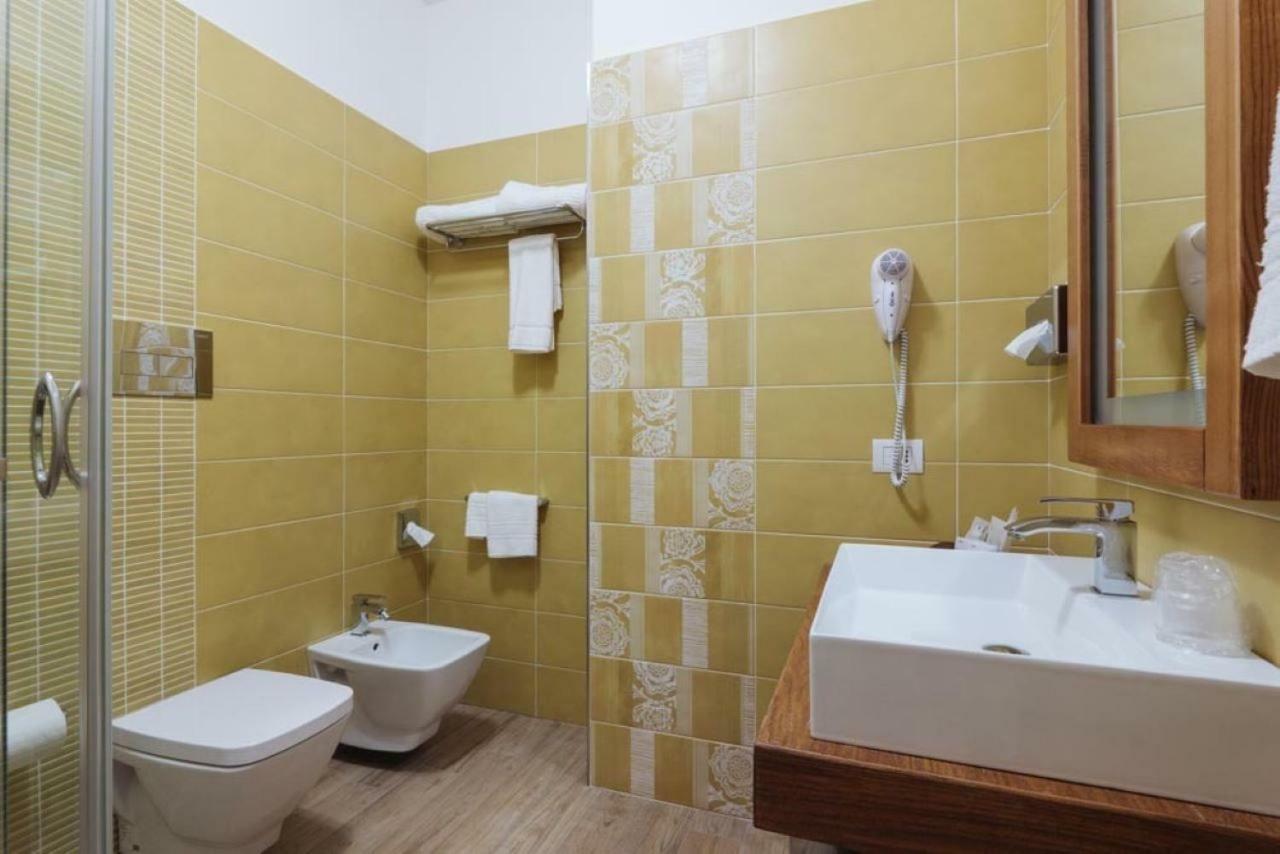 Le Vele Di Balestrate Hotel Eksteriør billede