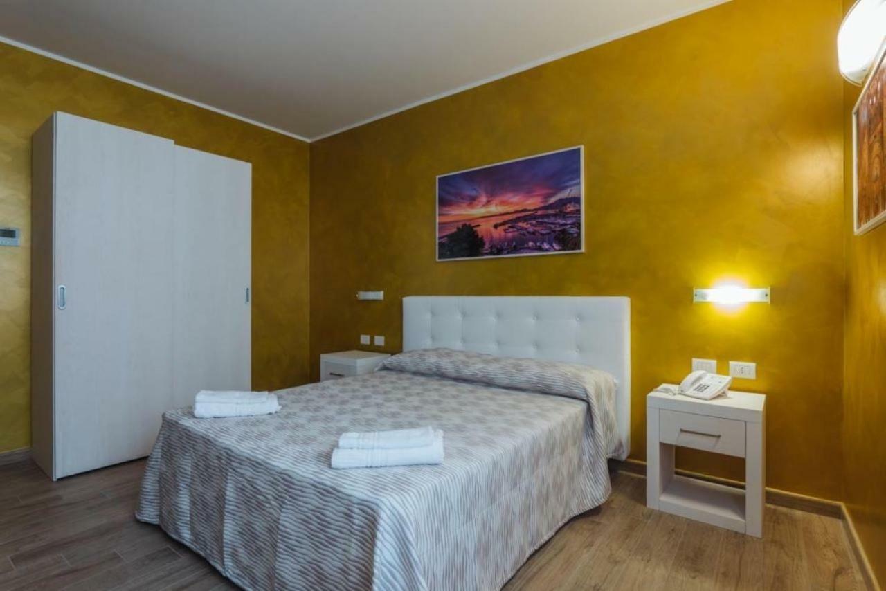 Le Vele Di Balestrate Hotel Eksteriør billede